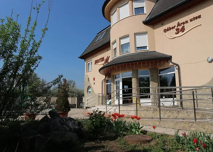 Wellness Hotel-m -