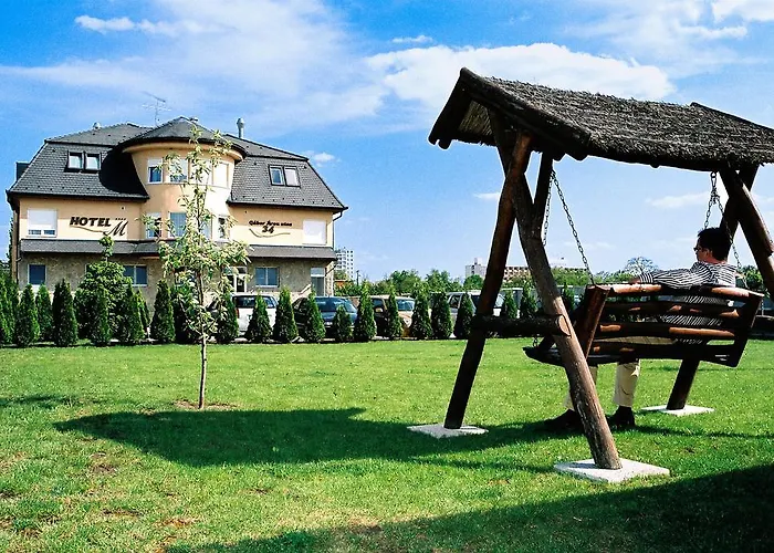 Wellness Hotel-m -