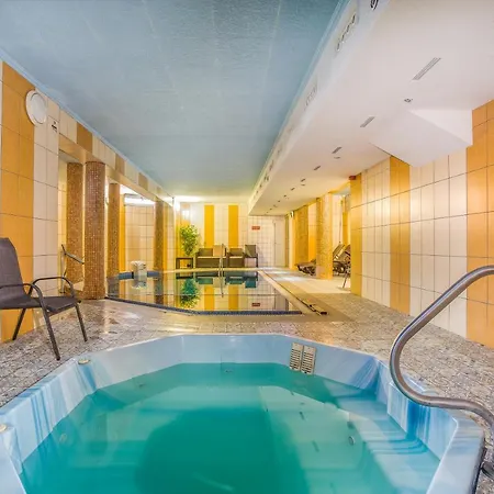 Wellness Hotel-m - Otel Hajdúszoboszló